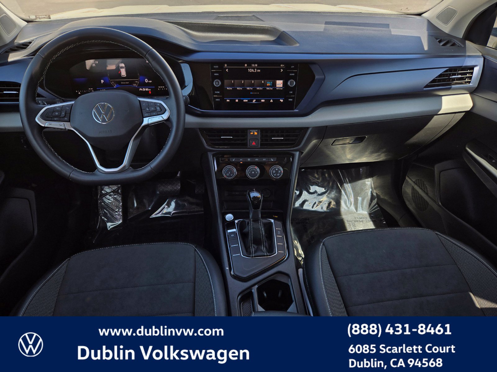 Certified 2023 Volkswagen Taos SE FWD image 14