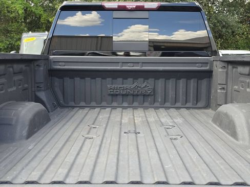 Used 2024 Chevrolet Silverado 3500 High Country w/ High Country Premium Package AWD/4WD image 9