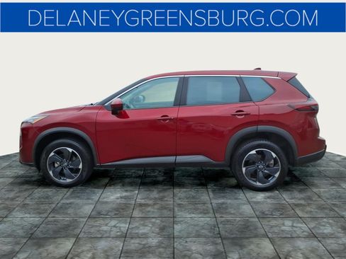 Used 2025 Nissan Rogue SV AWD/4WD image 6