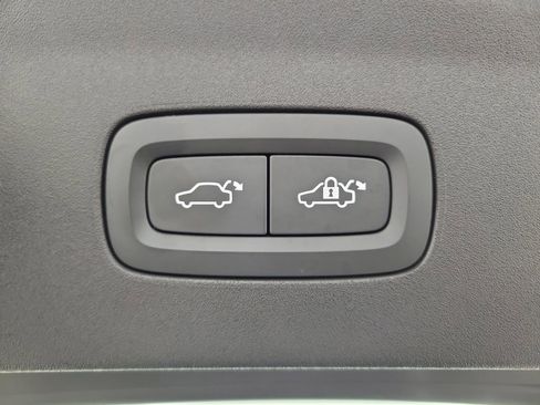 Used 2022 Polestar Polestar 2 w/ Performance Package image 10