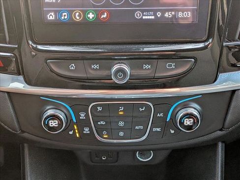 Certified 2023 Chevrolet Traverse LT w/ Rear Camera Mirror Package image 14