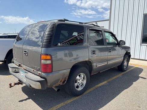 Used 2000 Chevrolet Tahoe LT w/ LT Preferred Equipment Group AWD/4WD image 4