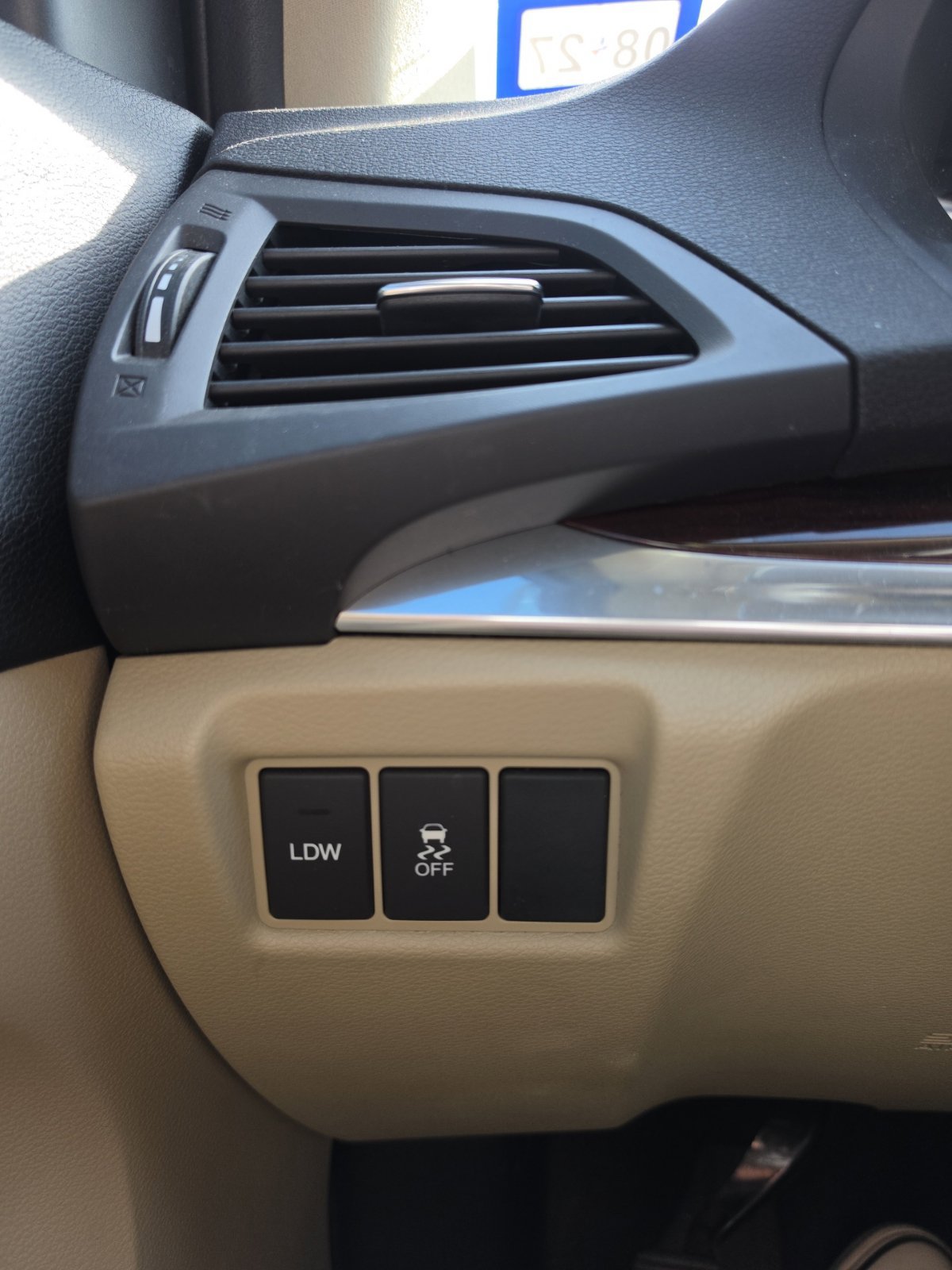 Used 2015 Acura MDX w/ Technology Package AWD/4WD image 16