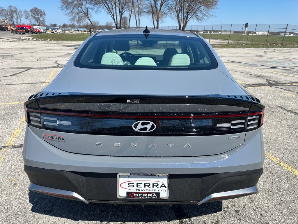 New 2026 Hyundai Sonata Blue FWD image 4