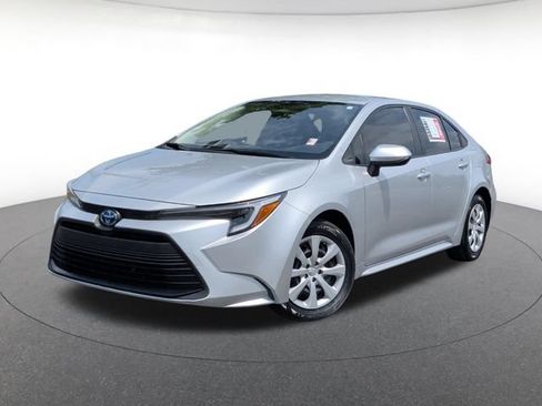 Used 2024 Toyota Corolla LE FWD image 1