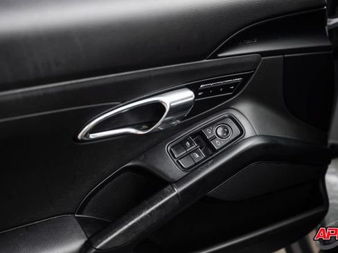 Used 2017 Porsche 718 Cayman RWD image 56