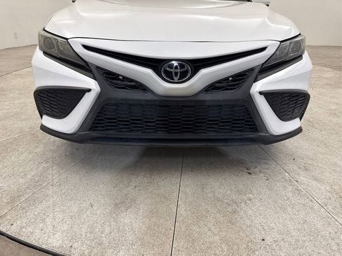 Used 2021 Toyota Camry SE image 30