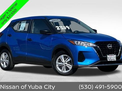 Certified 2025 Nissan Kicks Play S FWD image 1