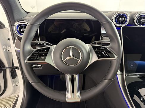 Used 2026 Mercedes-Benz GLC 300 4MATIC image 18