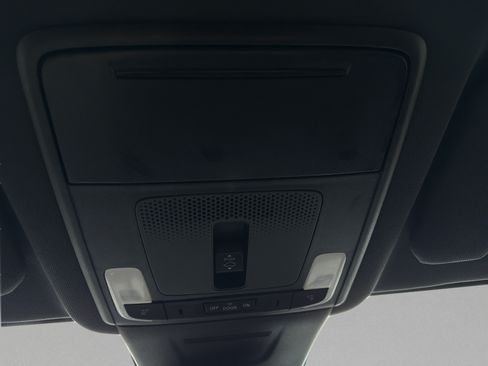 Used 2025 Honda CR-V Sport-L image 19