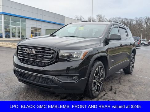 Used 2019 GMC Acadia SLT w/ Black Edition image 3