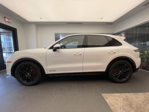 Used 2026 Porsche Cayenne GTS image 2