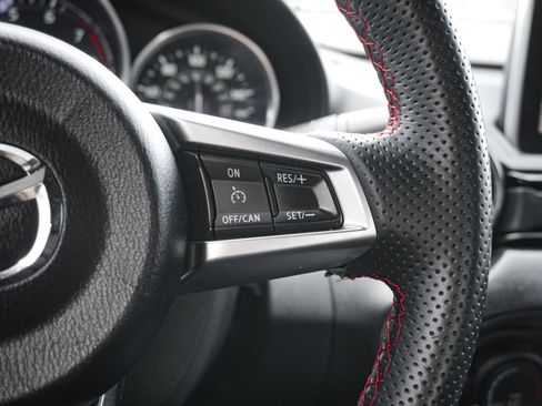 Used 2016 MAZDA MX-5 Miata Club image 19