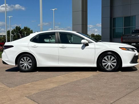 Certified 2023 Toyota Camry LE FWD image 3