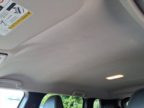 Used 2024 Mitsubishi Outlander SE AWD/4WD image 22