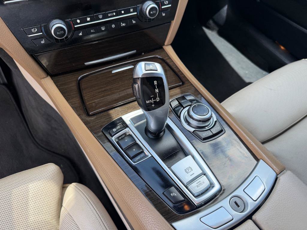 Used 2012 BMW 740Li RWD image 23