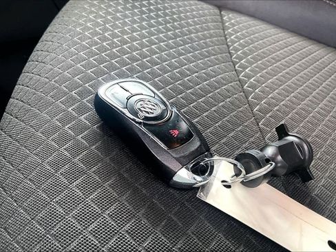 Used 2022 Buick Encore Preferred w/ Safety Package image 13