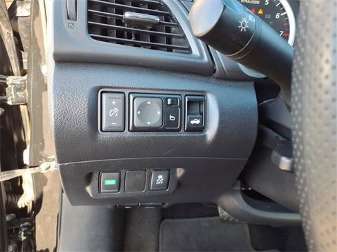 Certified 2019 Nissan Sentra S image 7