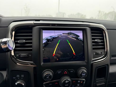 Used 2018 RAM 2500 Laramie w/ Sport Appearance Group AWD/4WD image 17