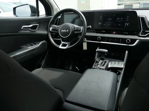 Used 2025 Kia Sportage LX FWD image 24