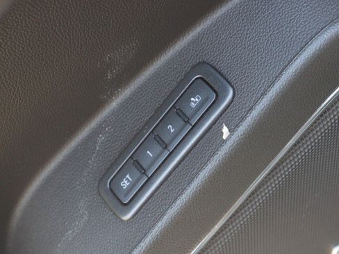 Used 2016 Chevrolet Suburban LTZ AWD/4WD image 14
