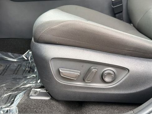 Certified 2025 Toyota RAV4 XLE FWD image 18