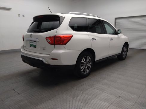 Used 2018 Nissan Pathfinder SV AWD/4WD image 9