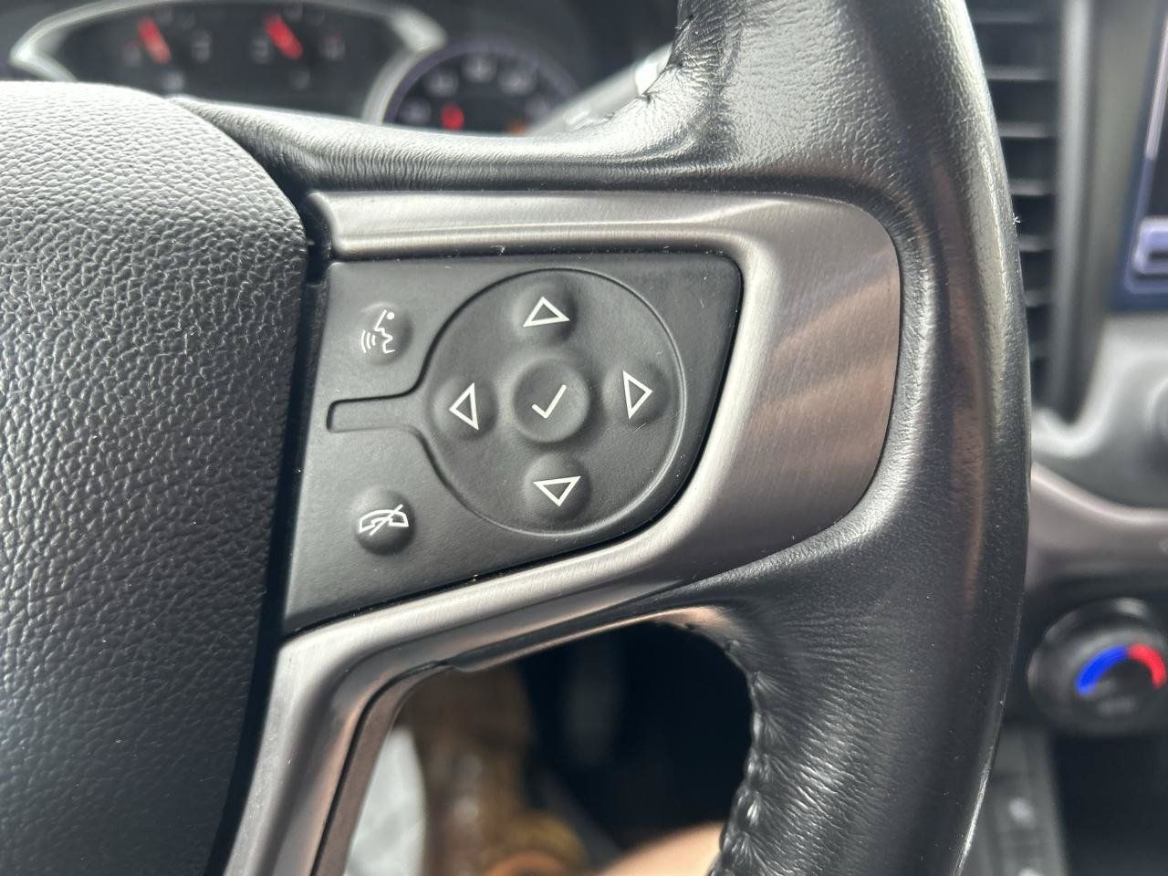 Used 2019 GMC Acadia SLE w/ Driver Alert Package I AWD/4WD image 19