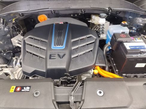 Certified 2023 Hyundai Kona SE w/ Cargo Package image 8