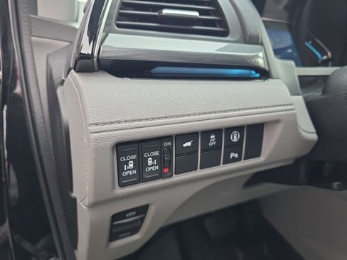 Used 2022 Honda Odyssey Elite image 21