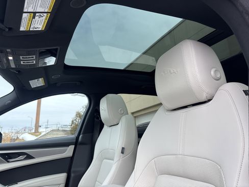 Certified 2025 Jaguar F-PACE R-Dynamic S image 22