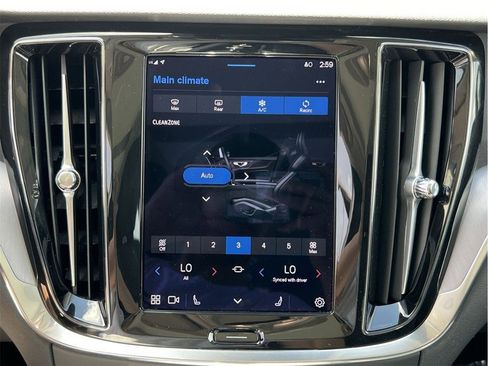 Used 2024 Volvo S60 B5 Core image 40