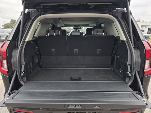 New 2025 Ford Expedition Active image 8