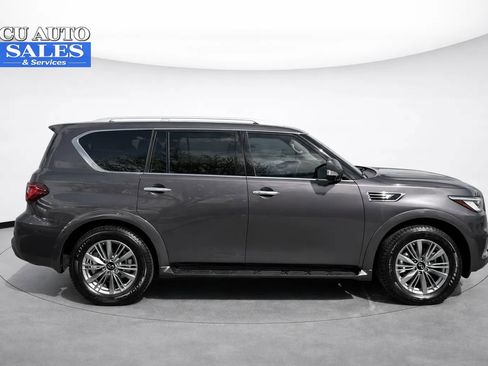 Used 2023 INFINITI QX80 Luxe w/ Cargo Package image 7
