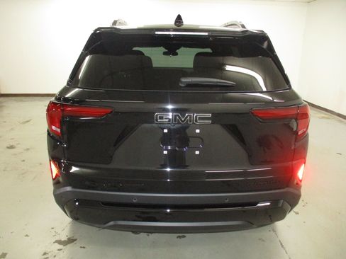 New 2026 GMC Terrain Elevation w/ Elevation Premium Package AWD/4WD image 6