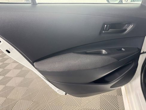 Used 2025 Toyota Corolla LE image 23