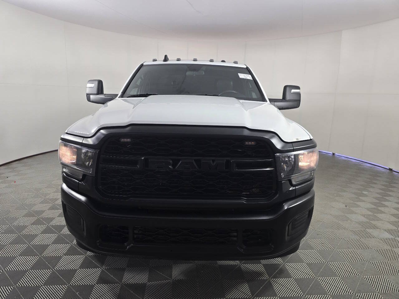 Used 2024 RAM 3500 Tradesman w/ Max Tow Package AWD/4WD image 4