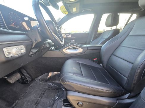 Used 2024 Mercedes-Benz GLS 450 4MATIC image 16
