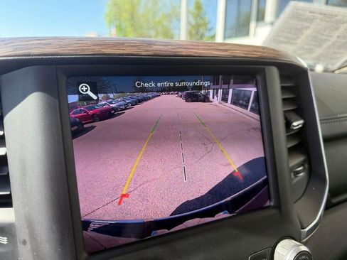 Used 2019 RAM 1500 Laramie AWD/4WD image 31