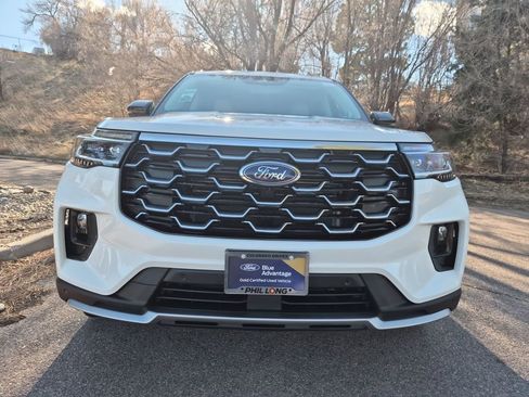 Certified 2025 Ford Explorer Platinum w/ LUX Leather Package image 2