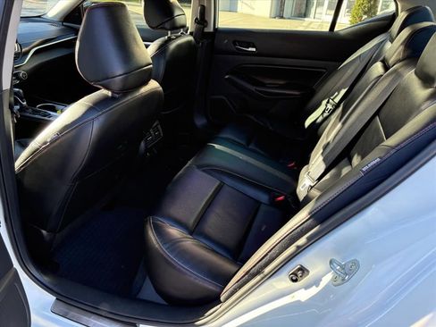 Used 2023 Nissan Altima 2.0 SR image 21