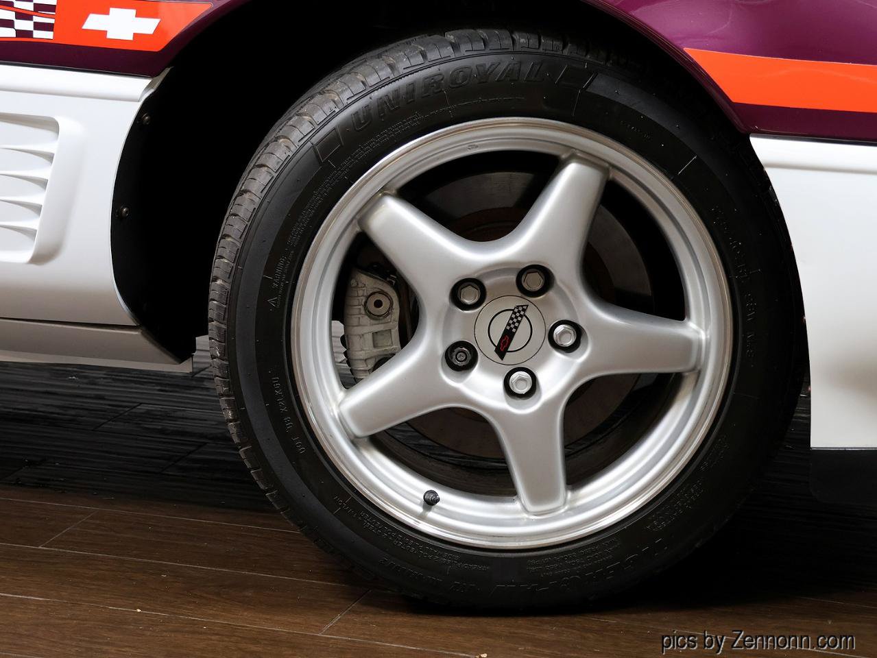 Used 1995 Chevrolet Corvette Convertible RWD image 4