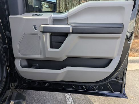 Certified 2022 Ford F250 XLT w/ XLT Premium Package image 34