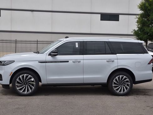 New 2026 Lincoln Navigator Black Label AWD/4WD image 11