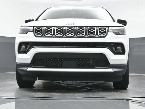 Used 2025 Jeep Compass Limited AWD/4WD image 19