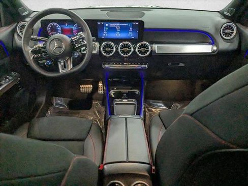 Certified 2025 Mercedes-Benz GLB 35 AMG AMG GLB 35 image 18