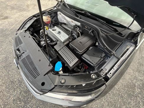 Used 2016 Volkswagen Tiguan S FWD image 40