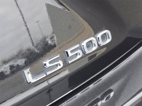 Used 2018 Lexus LS 500 image 11