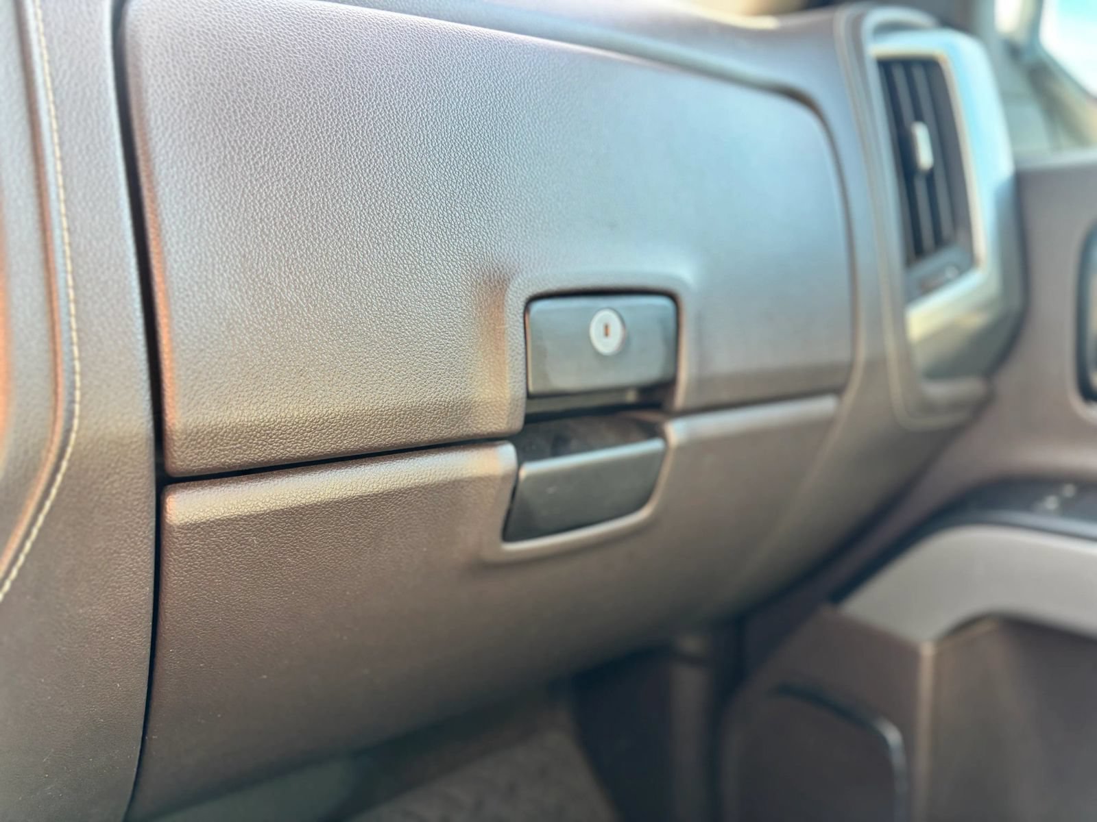 Used 2014 Chevrolet Silverado 1500 LTZ Z71 AWD/4WD image 20