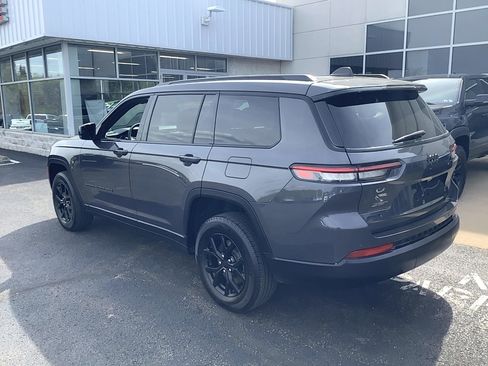 Certified 2024 Jeep Grand Cherokee L Laredo image 7